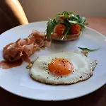 Konukevi La Pina 4*