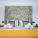 Konukevi La Pina Estepona