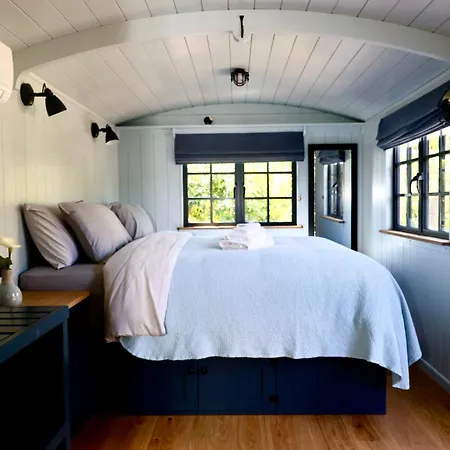 La Pina Guest house *