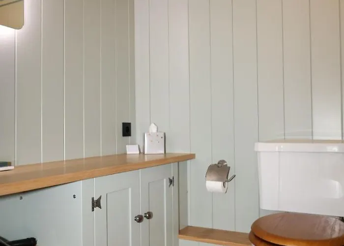 La Pina Konukevi Estepona